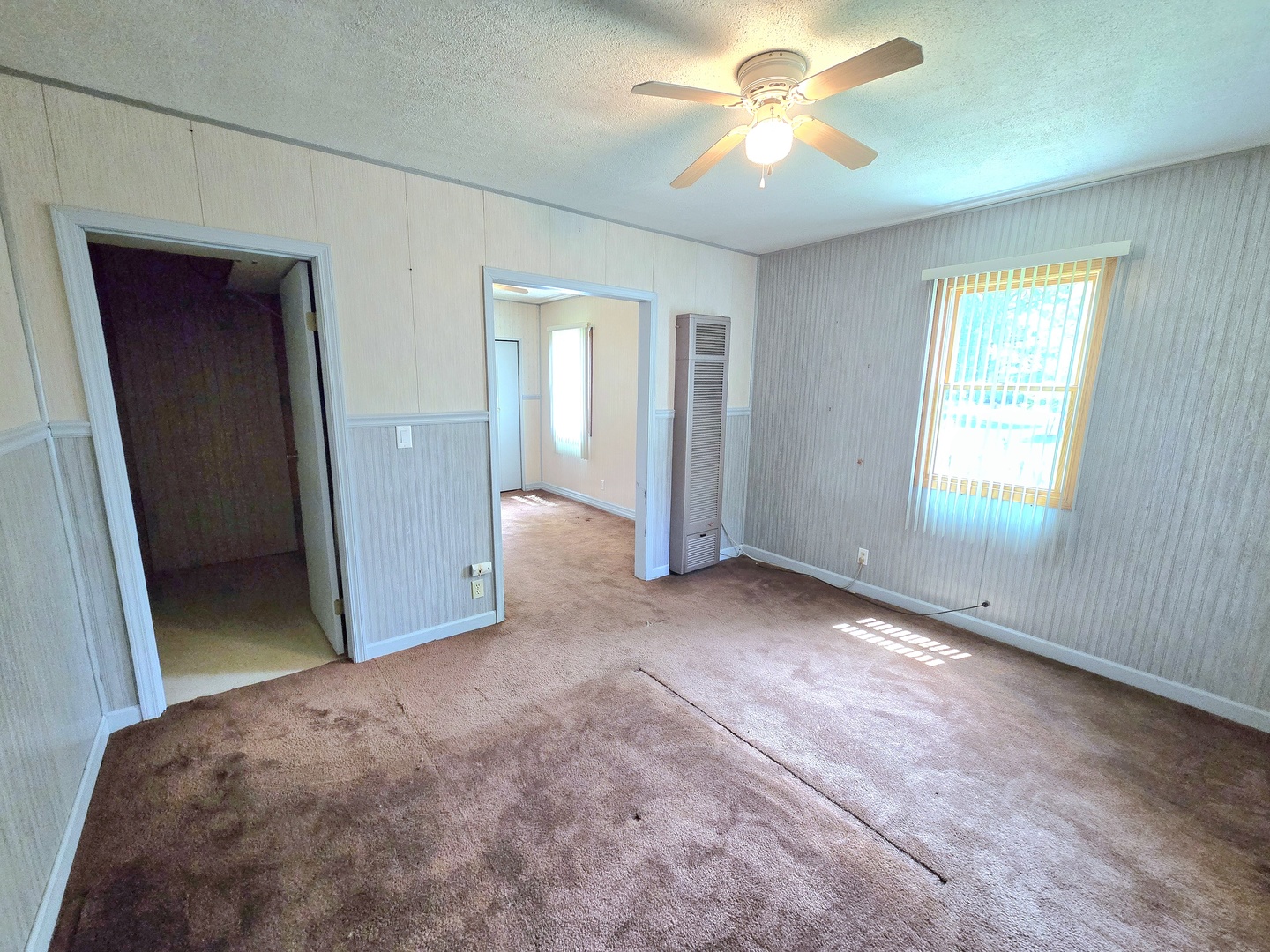 250 W 10th Street, Chicago Heights, IL 60411