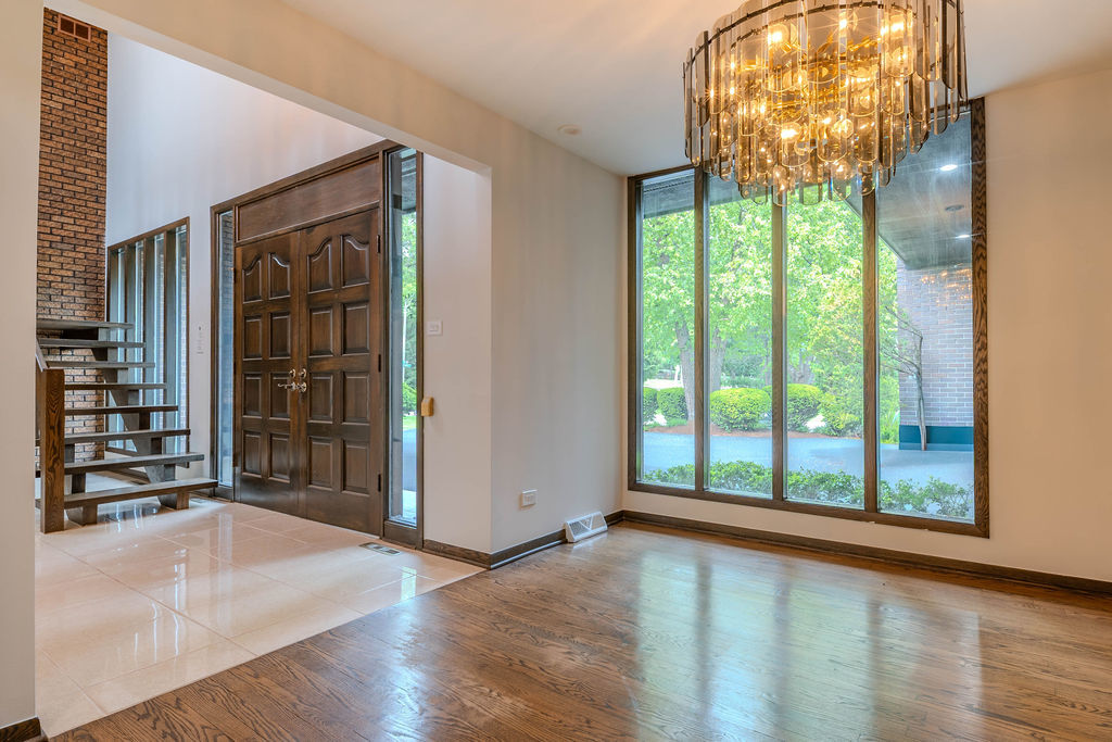 8100 S Park Avenue, Burr Ridge, IL 60527