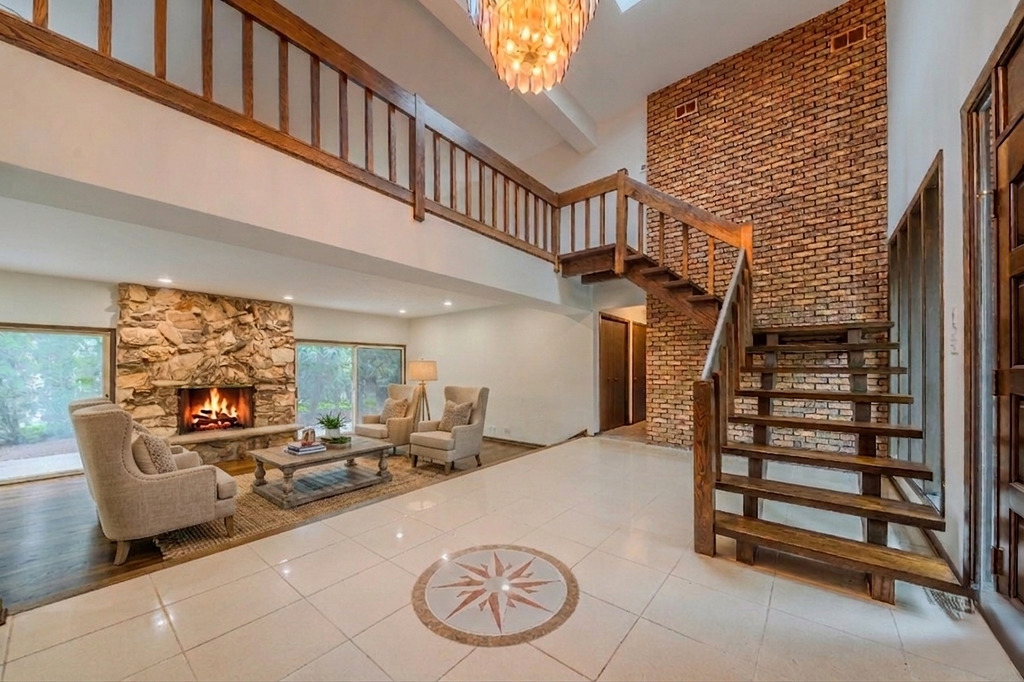 8100 S Park Avenue, Burr Ridge, IL 60527
