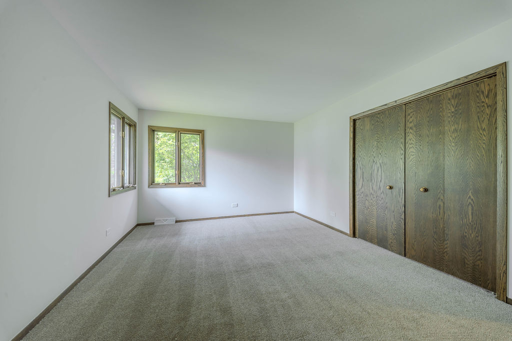 8100 S Park Avenue, Burr Ridge, IL 60527