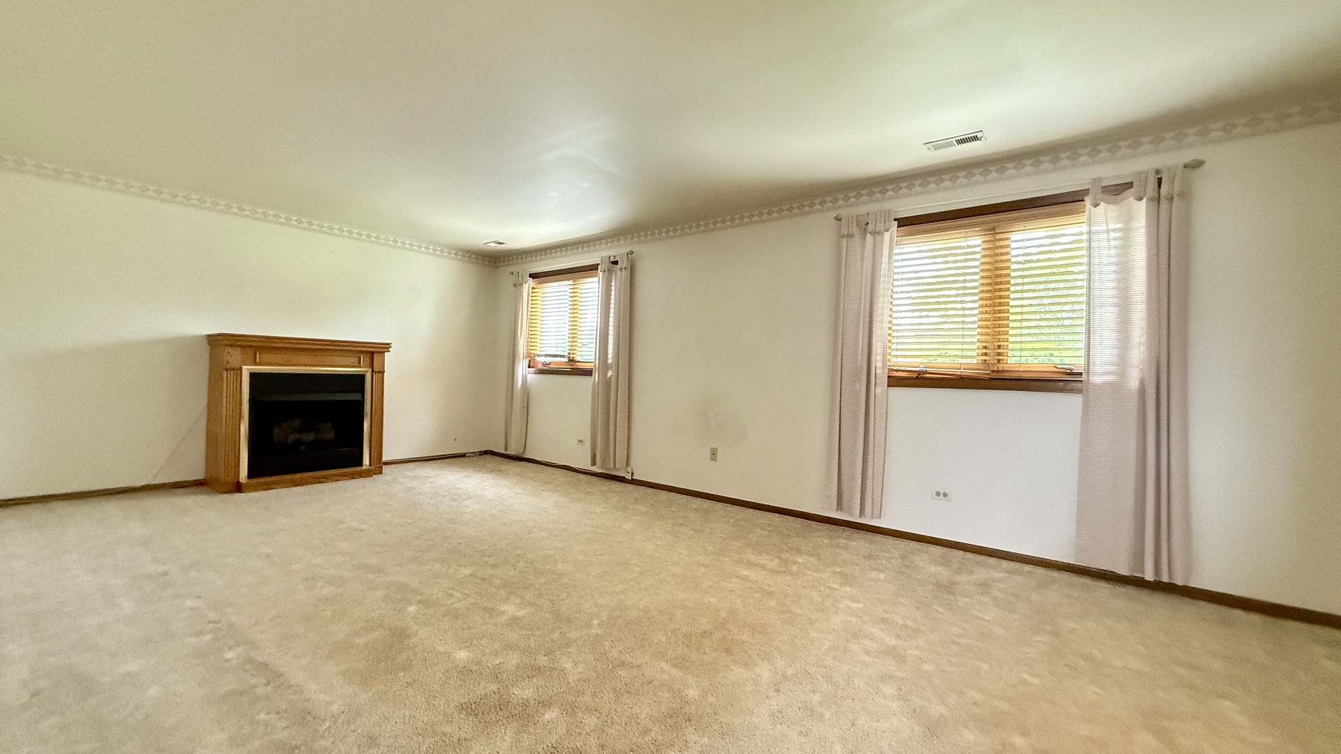 8514 161st Street, Tinley Park, IL 60487