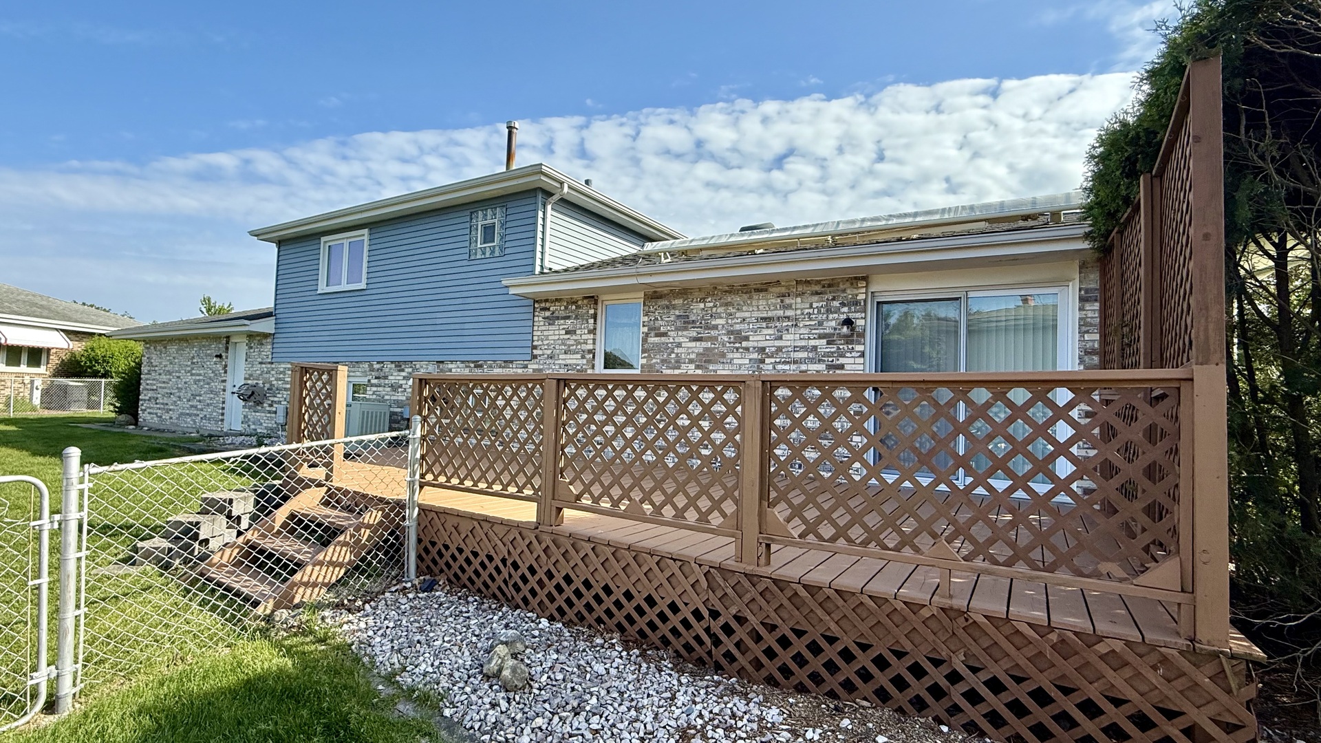 8514 161st Street, Tinley Park, IL 60487