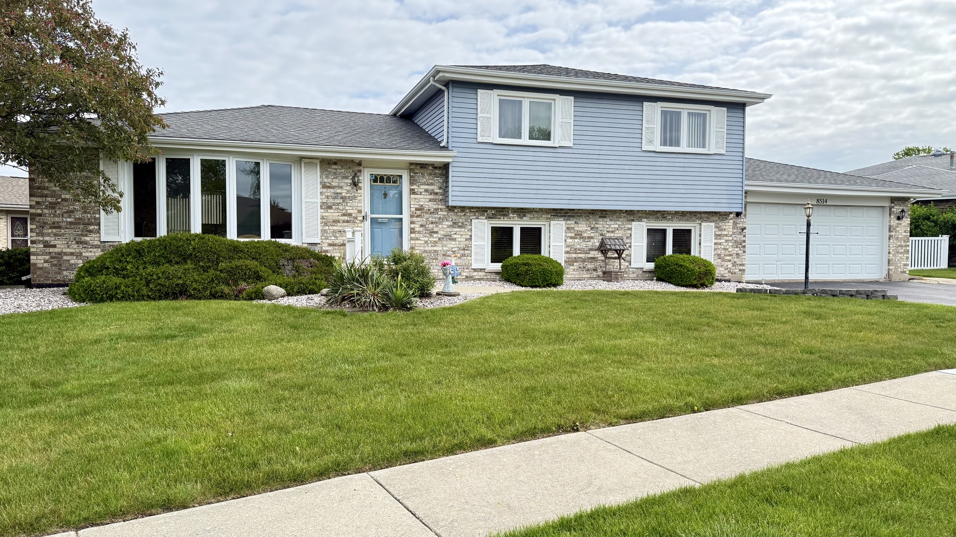 8514 161st Street, Tinley Park, IL 60487