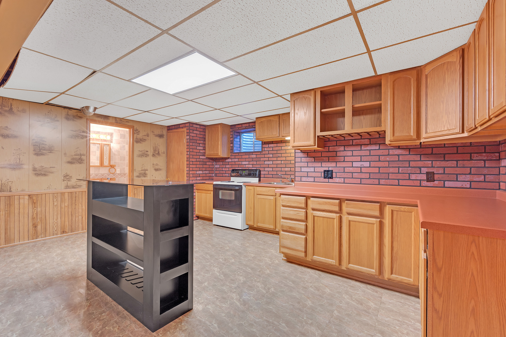 4176 Kenwood Avenue, Gurnee, IL 60031