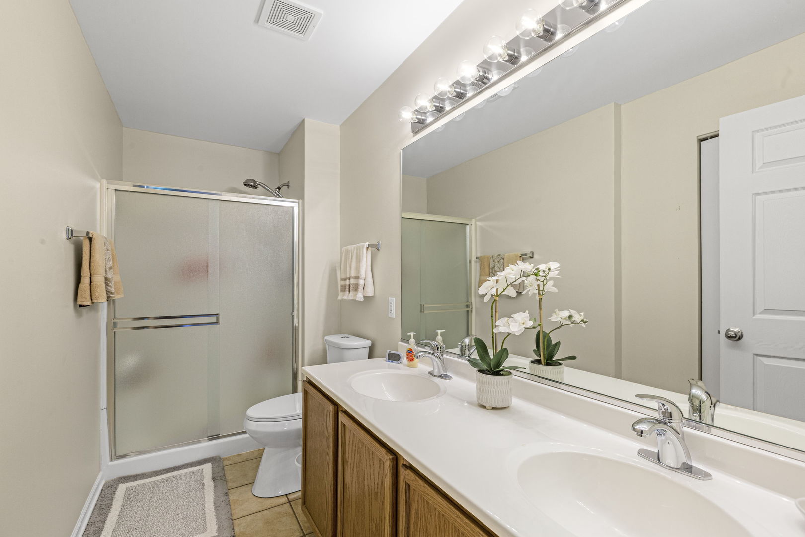 928 N VILLAGE Drive #2, Round Lake Beach, IL 60073