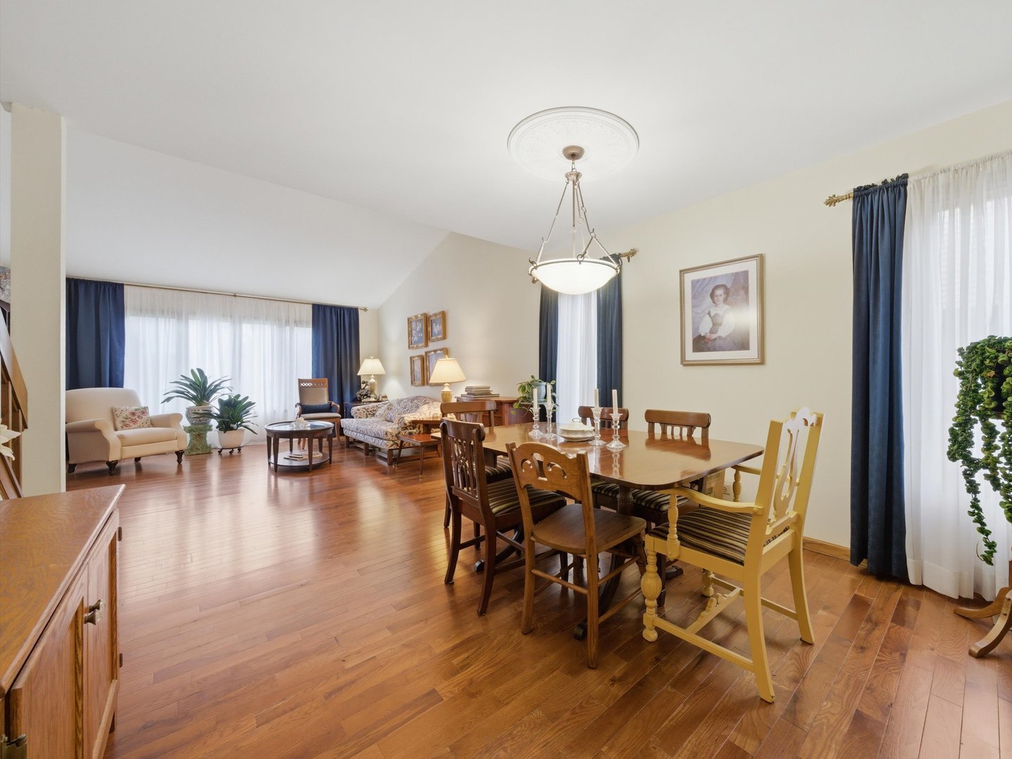 312 Brookdale Drive #A, Bloomingdale, IL 60108