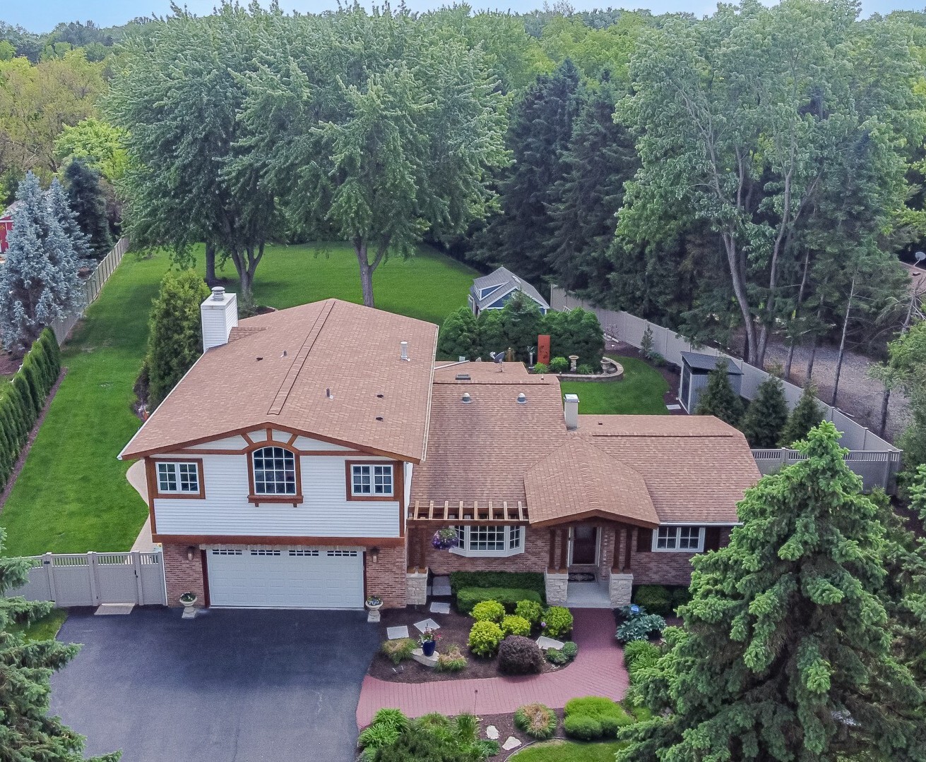 38w337 Dean Street, St. Charles, IL 60175
