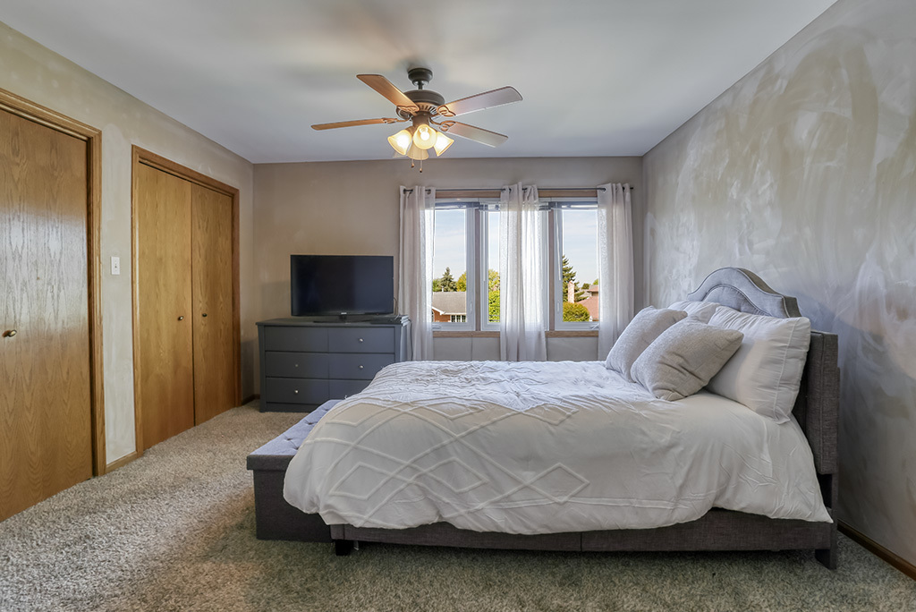 18013 Alice Lane, Orland Park, IL 60467