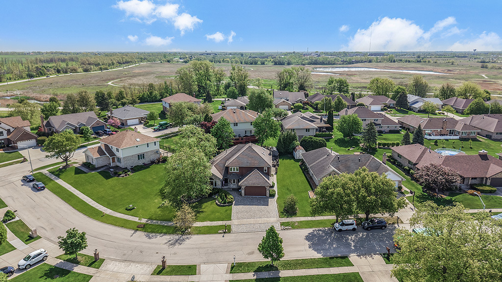 18013 Alice Lane, Orland Park, IL 60467