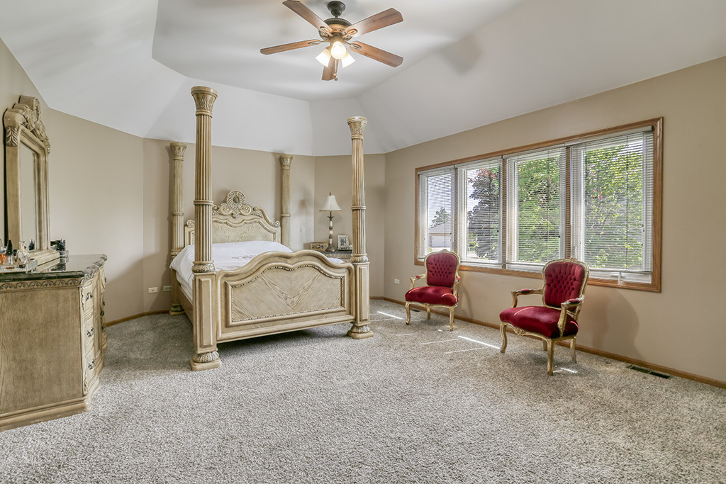18013 Alice Lane, Orland Park, IL 60467
