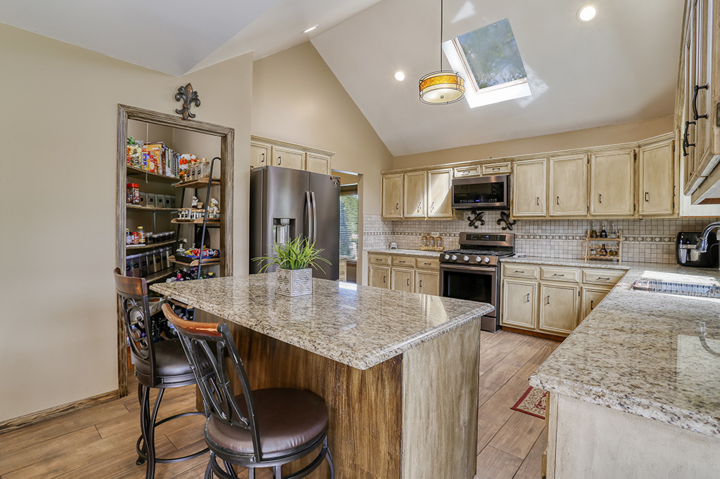 18013 Alice Lane, Orland Park, IL 60467
