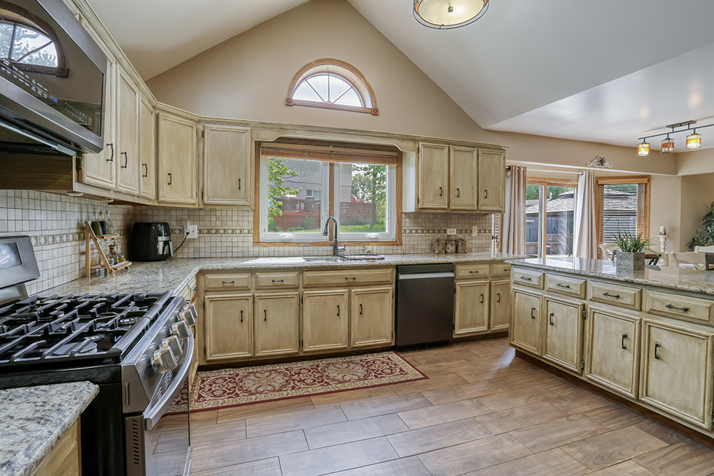 18013 Alice Lane, Orland Park, IL 60467
