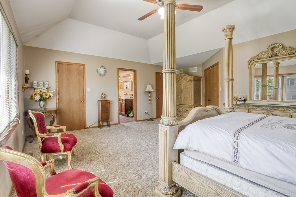 18013 Alice Lane, Orland Park, IL 60467