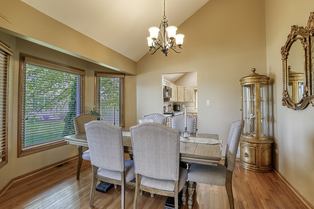 18013 Alice Lane, Orland Park, IL 60467
