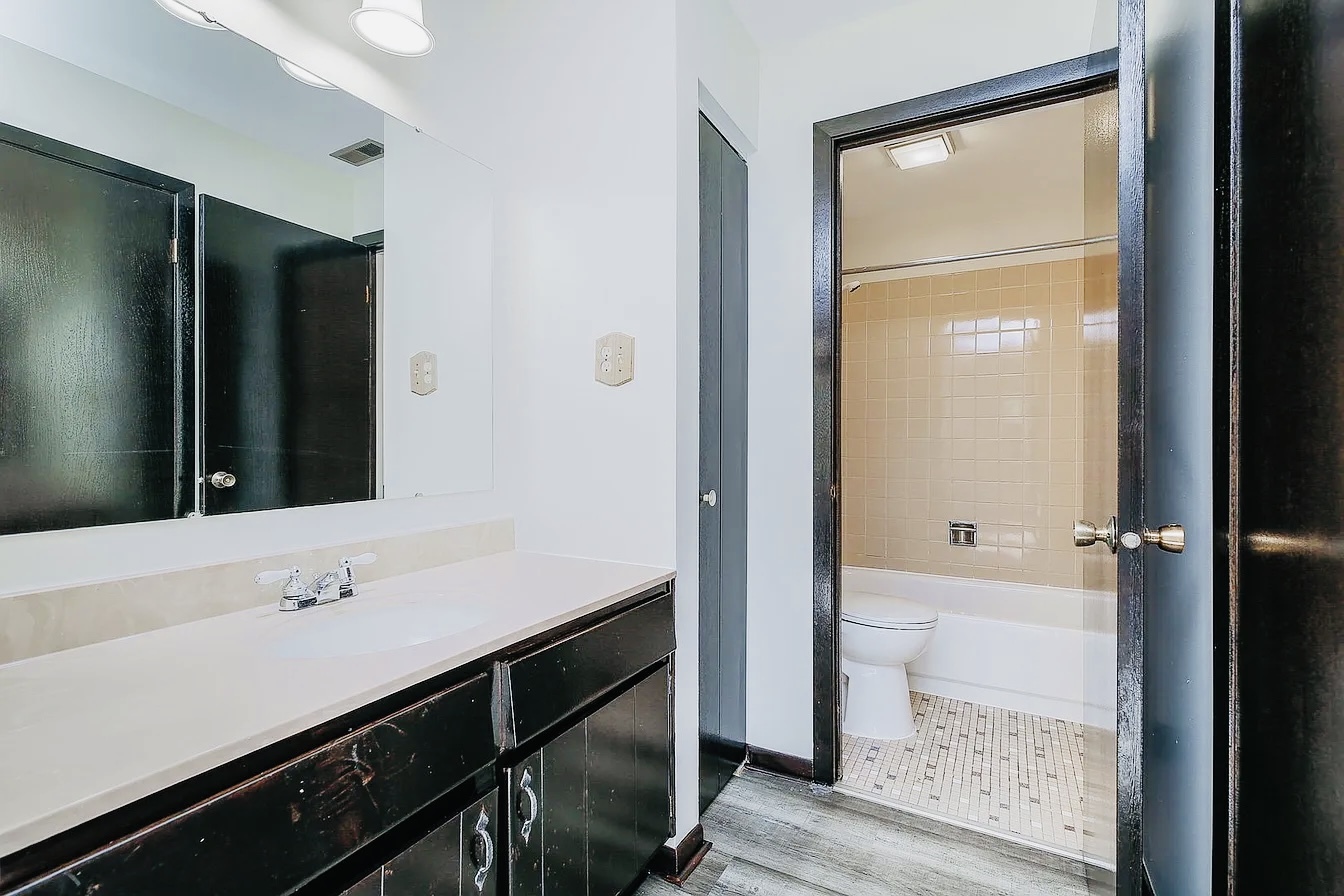 865 Sheldon Court #C, Wheaton, IL 60189
