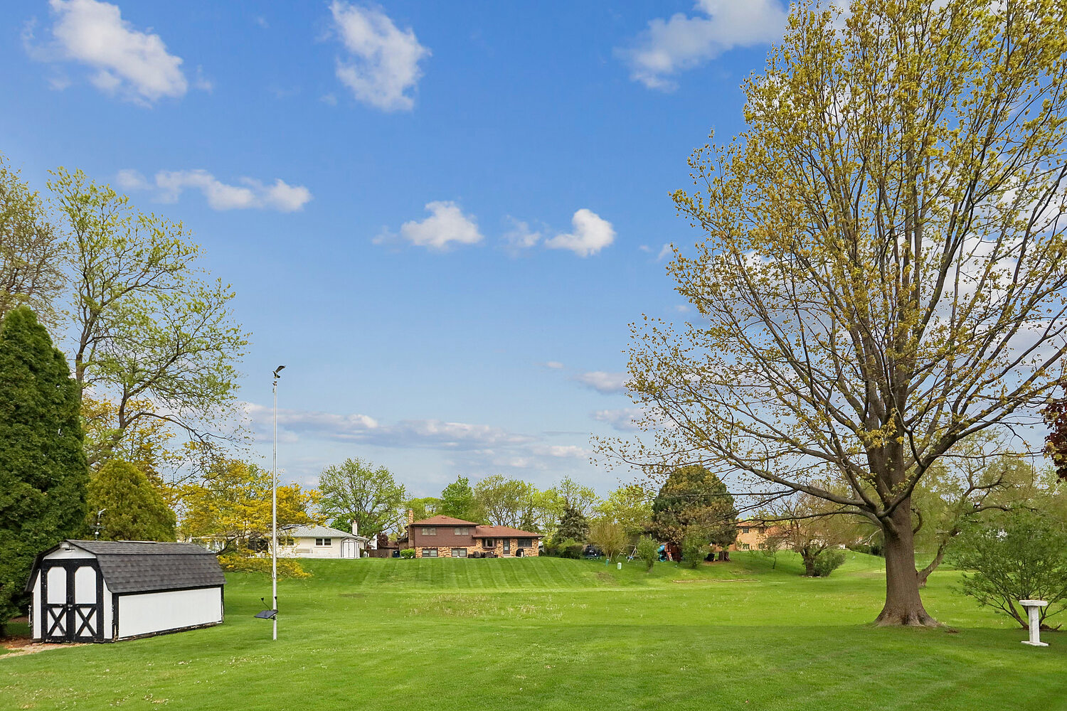 3020 Spring Green Drive, Darien, IL 60561