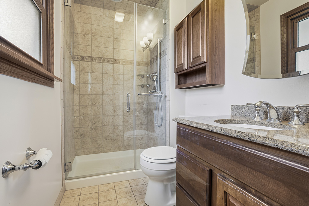 3020 Spring Green Drive, Darien, IL 60561