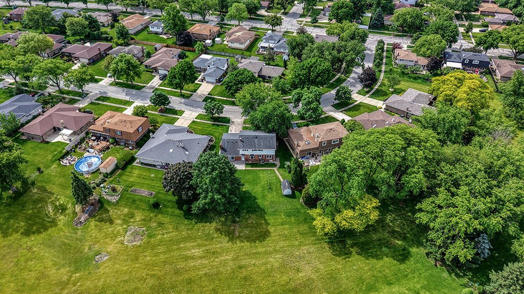 3020 Spring Green Drive, Darien, IL 60561