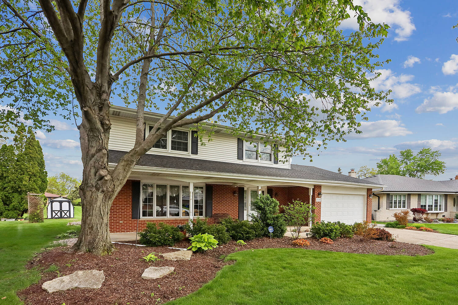 3020 Spring Green Drive, Darien, IL 60561