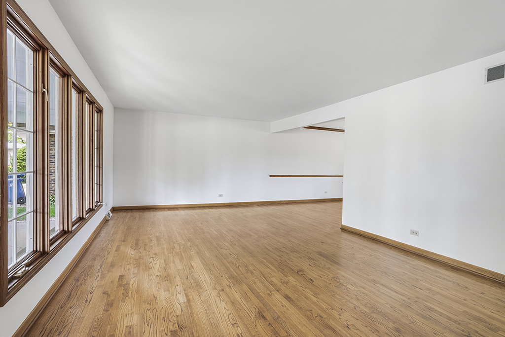 3020 Spring Green Drive, Darien, IL 60561