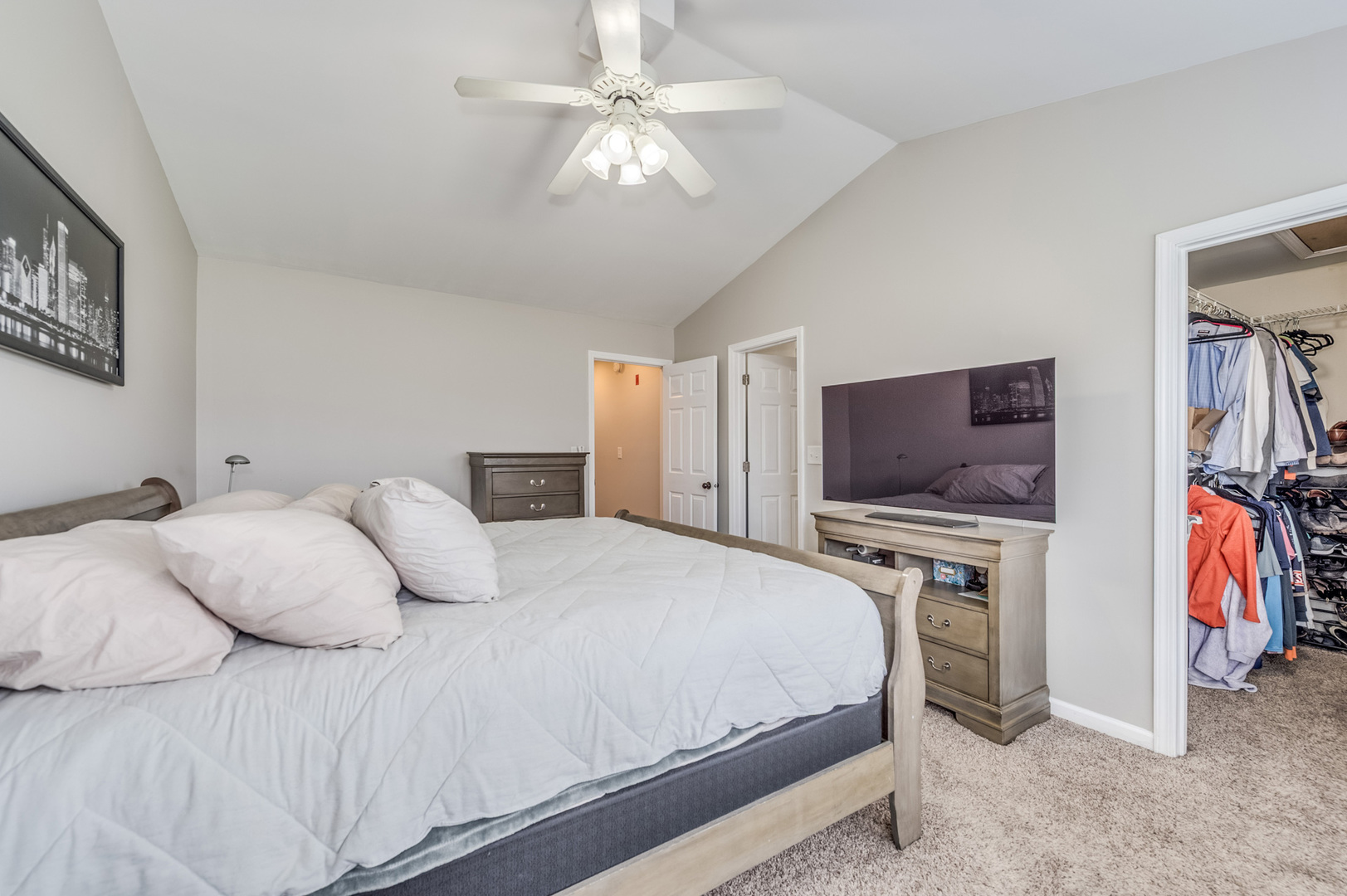 866 Pas Court #103, Naperville, IL 60563