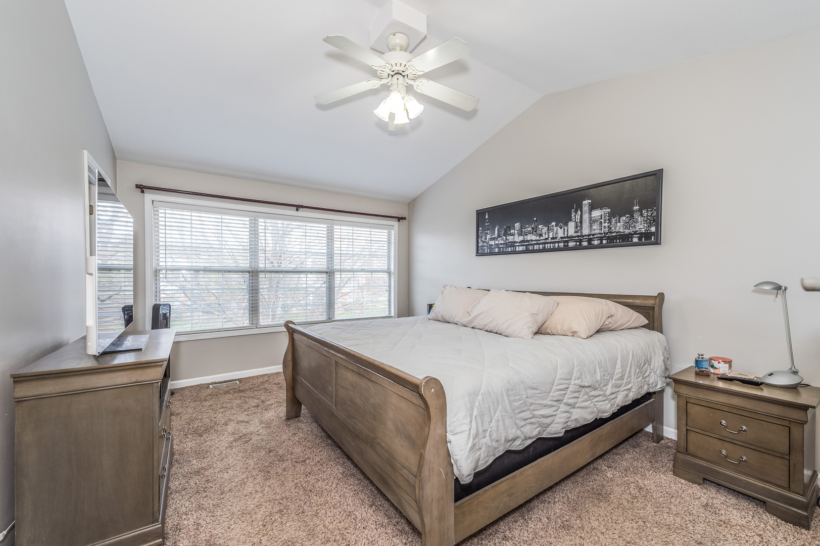 866 Pas Court #103, Naperville, IL 60563