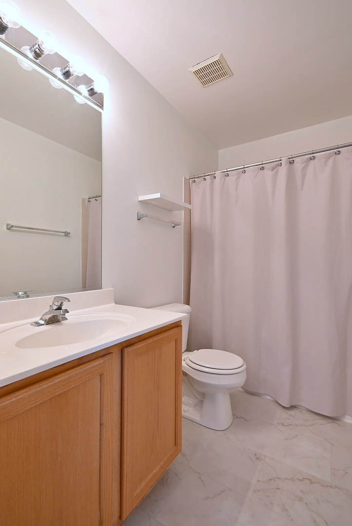 2378 Overlook Court, Naperville, IL 60563