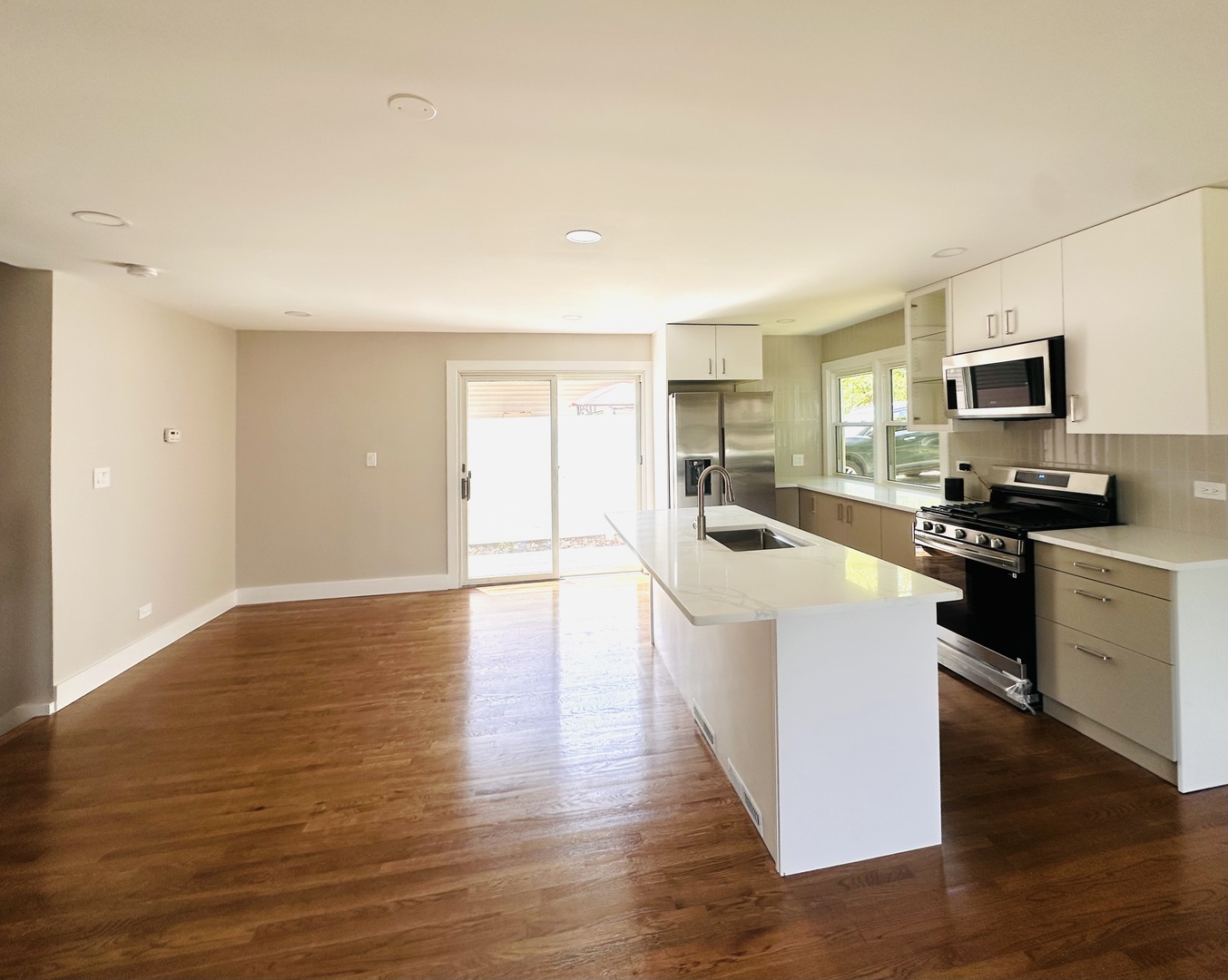 26W447 Harrison Avenue, Winfield, IL 60190