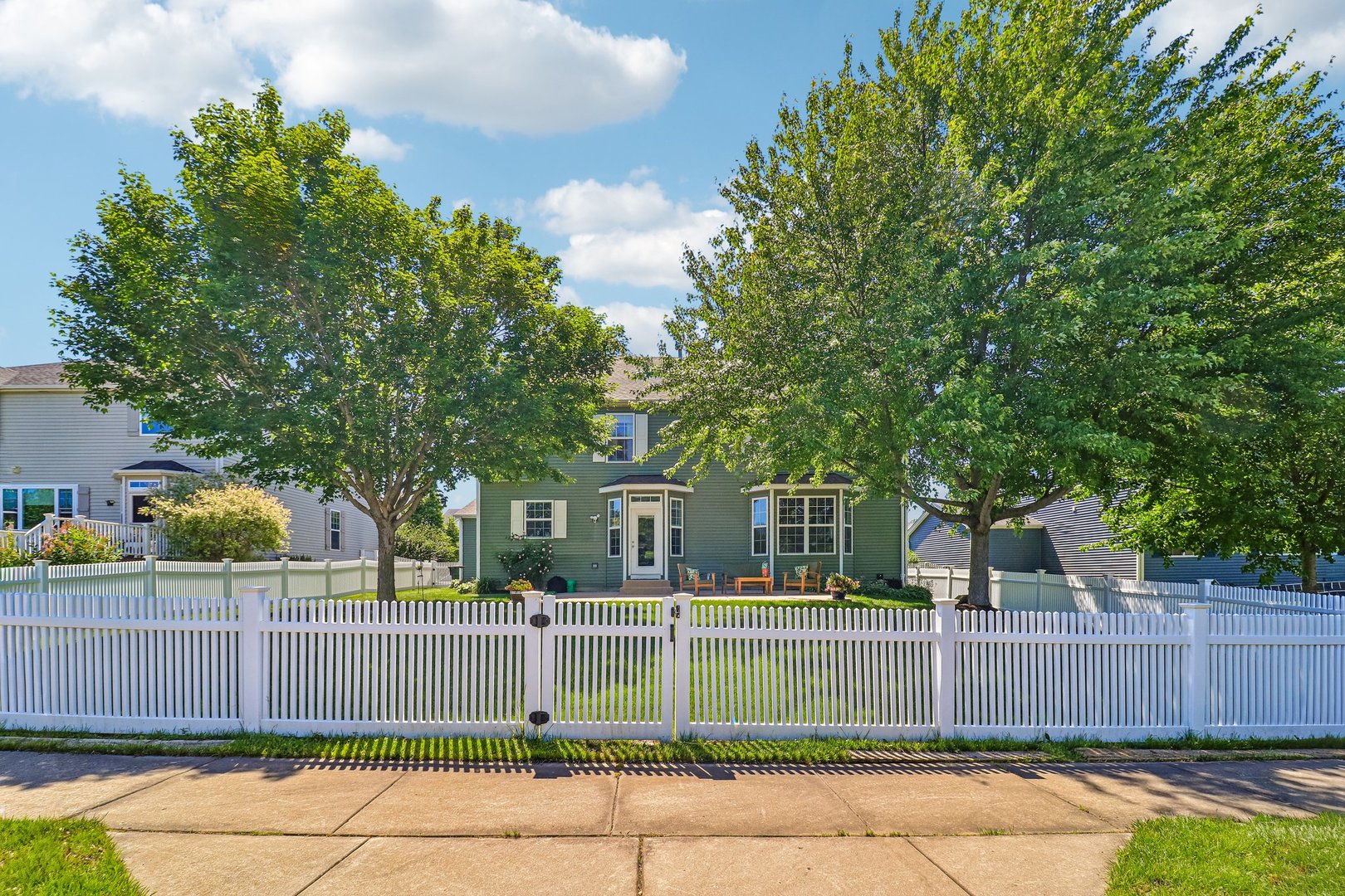 1241 Bradford Lane, Antioch, IL 60002