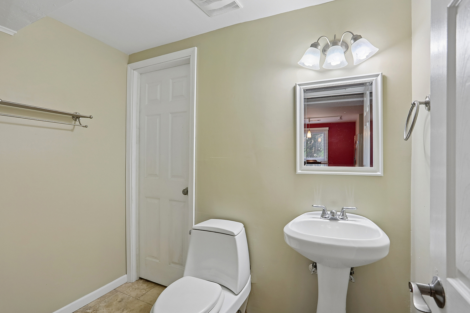 900 Arthur Drive, Lombard, IL 60148