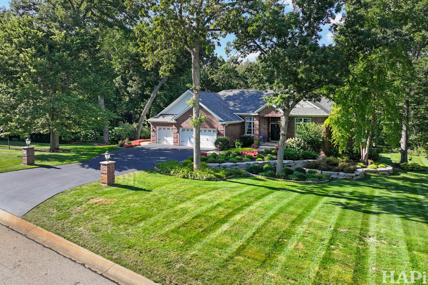 9436 Bellaire Lane, Spring Grove, IL 60081