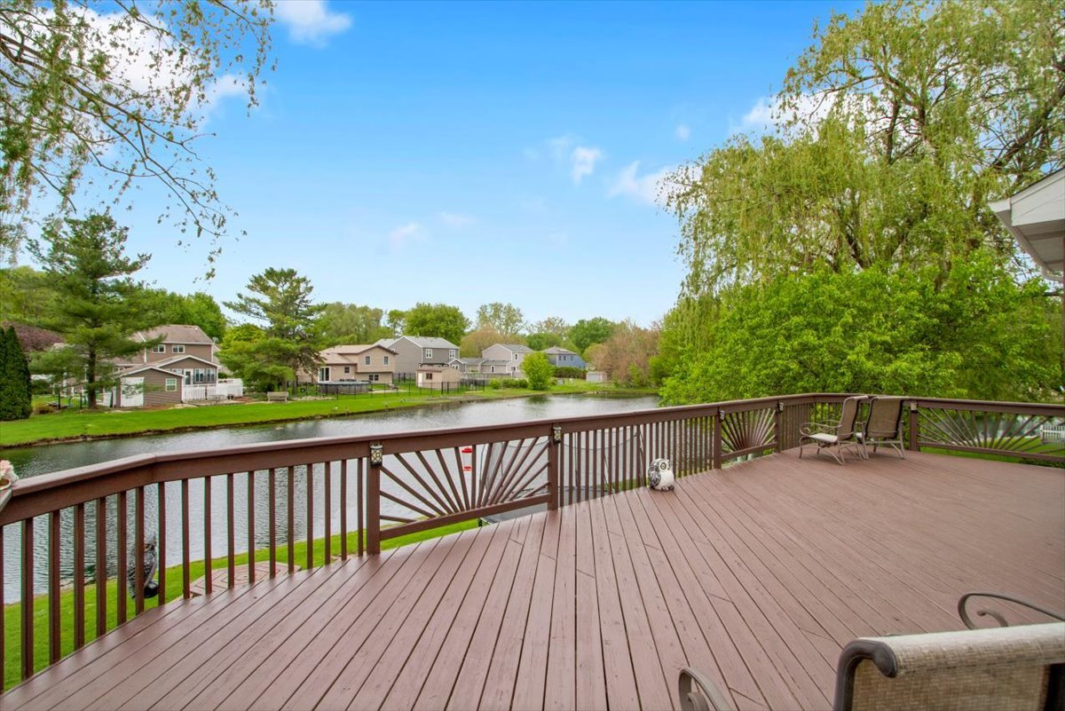 4003 Boone Creek Circle, McHenry, IL 60050