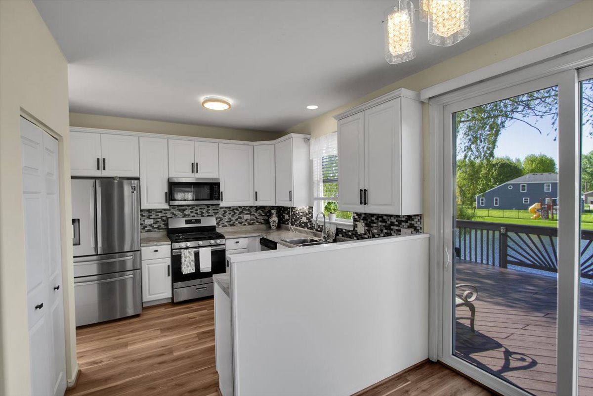 4003 Boone Creek Circle, McHenry, IL 60050
