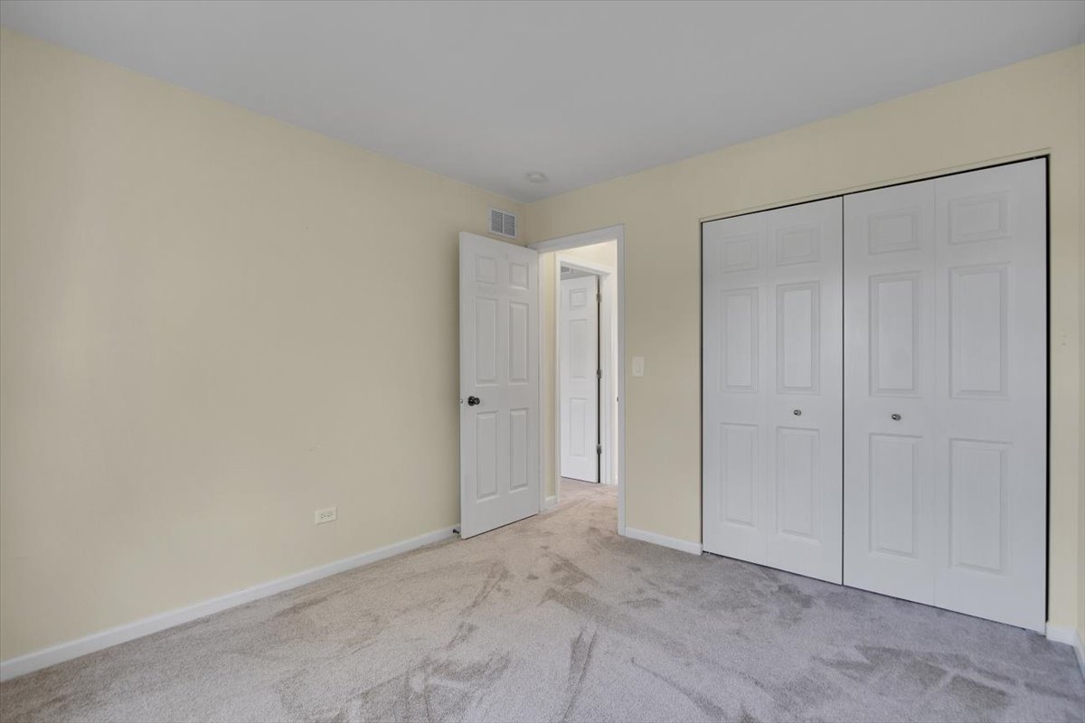 4003 Boone Creek Circle, McHenry, IL 60050
