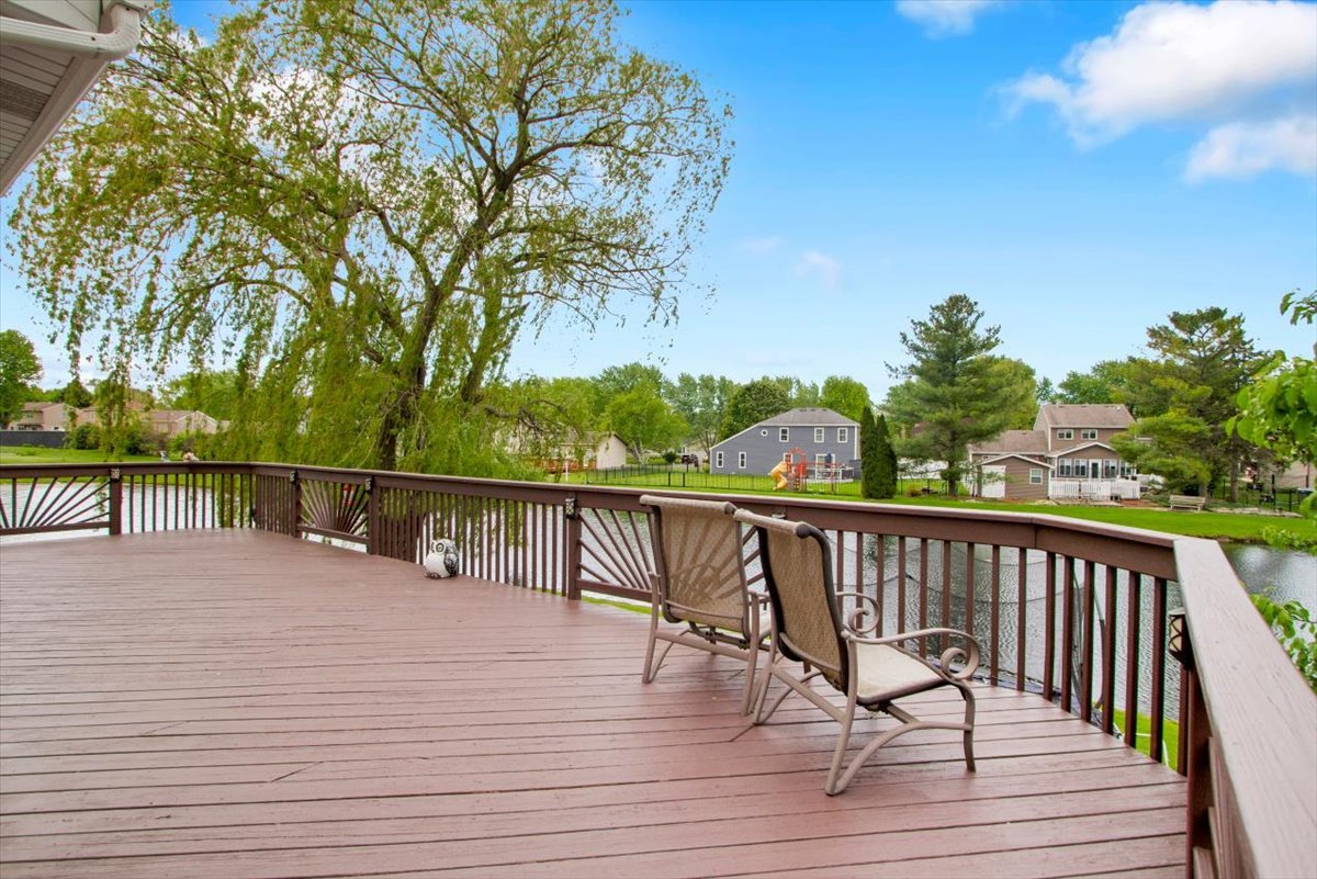 4003 Boone Creek Circle, McHenry, IL 60050