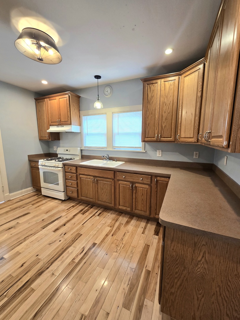 514 N Prairie Avenue, Joliet, IL 60435