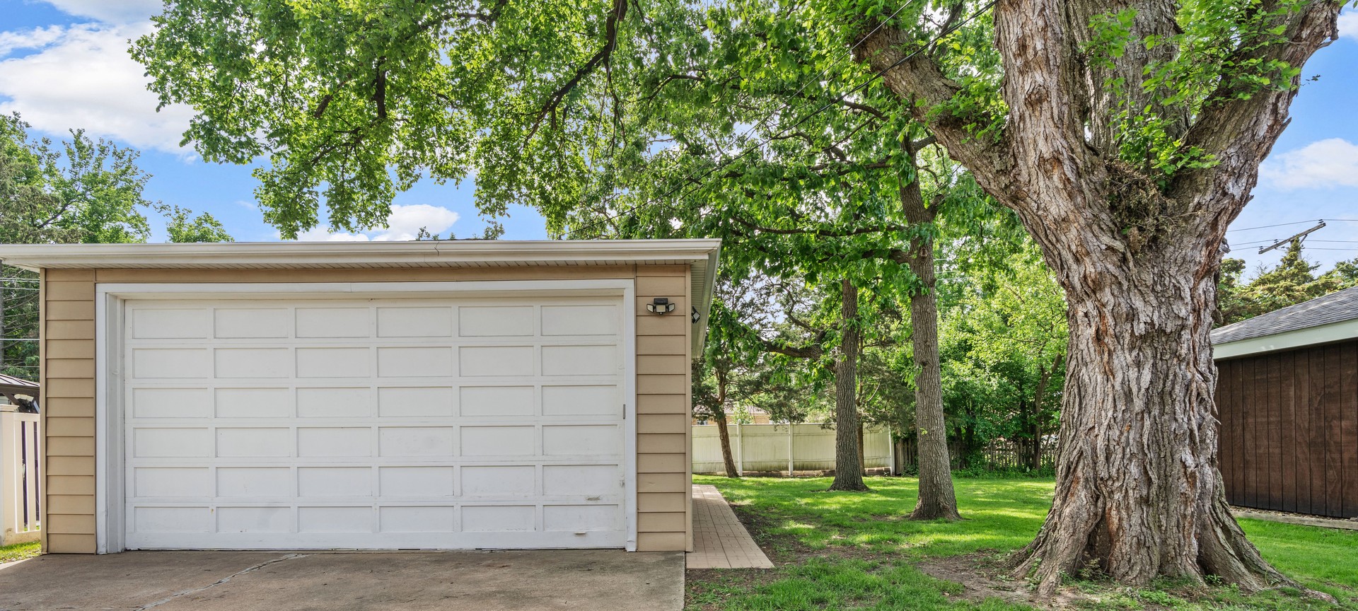 1434 Blanchan Avenue, La Grange Park, IL 60526