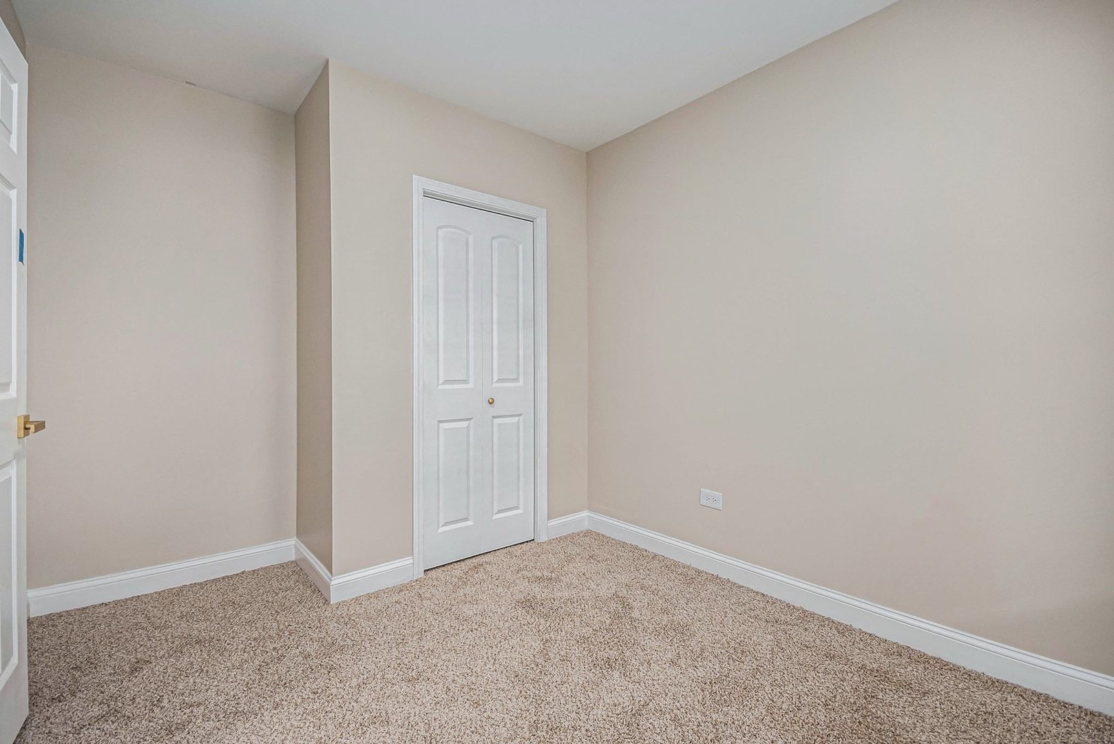 26 E 157th Street, South Holland, IL 60473