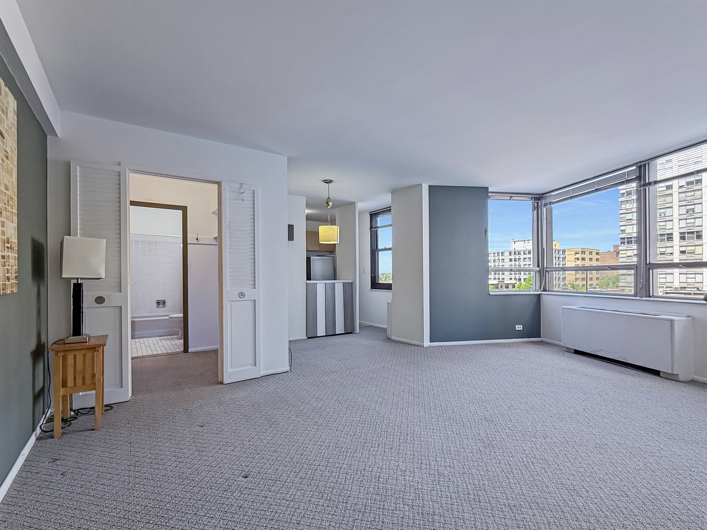 5701 N Sheridan Road #6D, Chicago, IL 60660