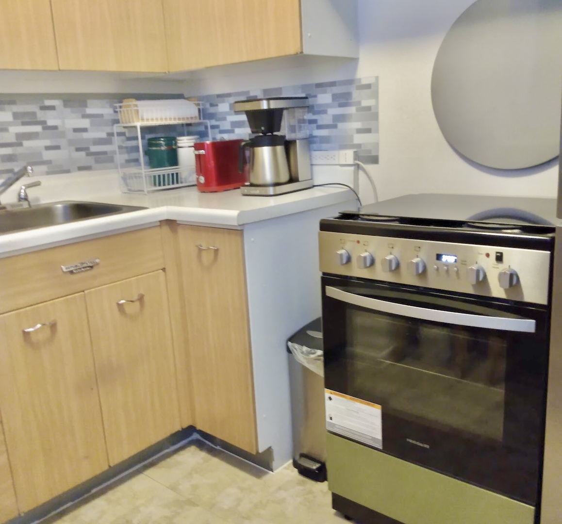 5701 N Sheridan Road #6D, Chicago, IL 60660