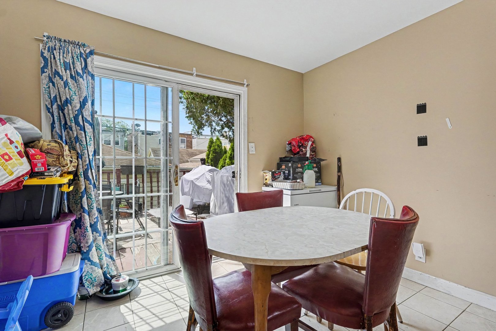 5005 W Altgeld Street, Chicago, IL 60639