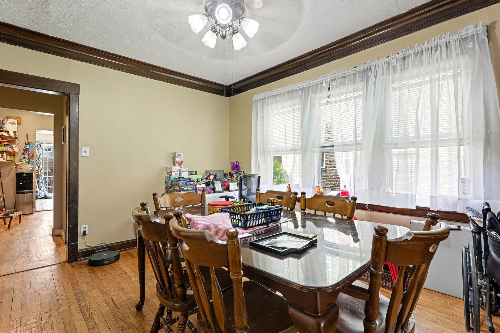 5005 W Altgeld Street, Chicago, IL 60639