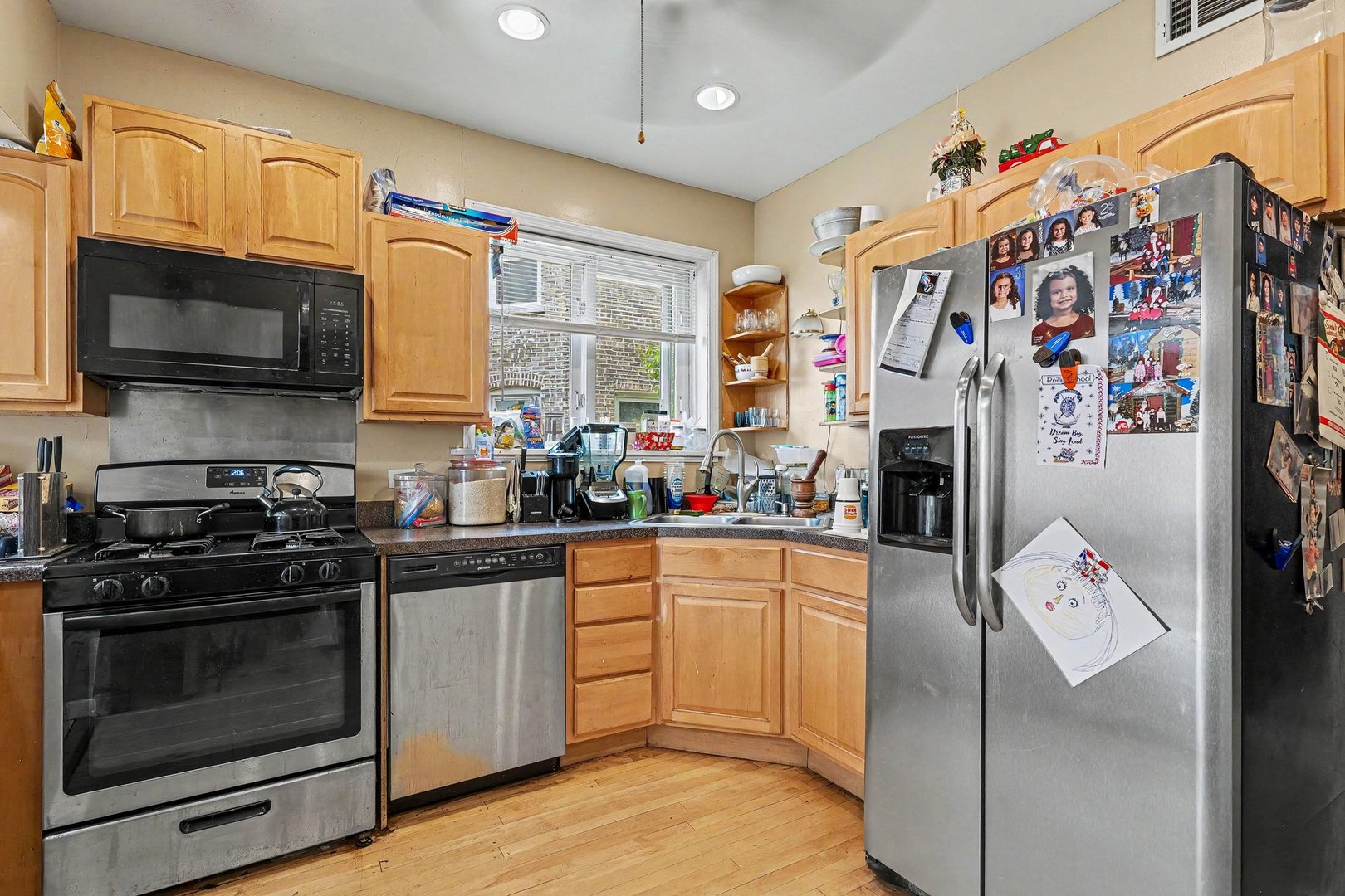 5005 W Altgeld Street, Chicago, IL 60639