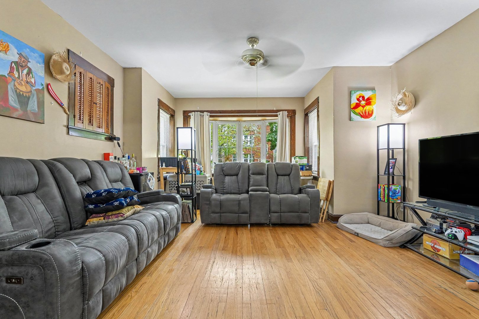 5005 W Altgeld Street, Chicago, IL 60639