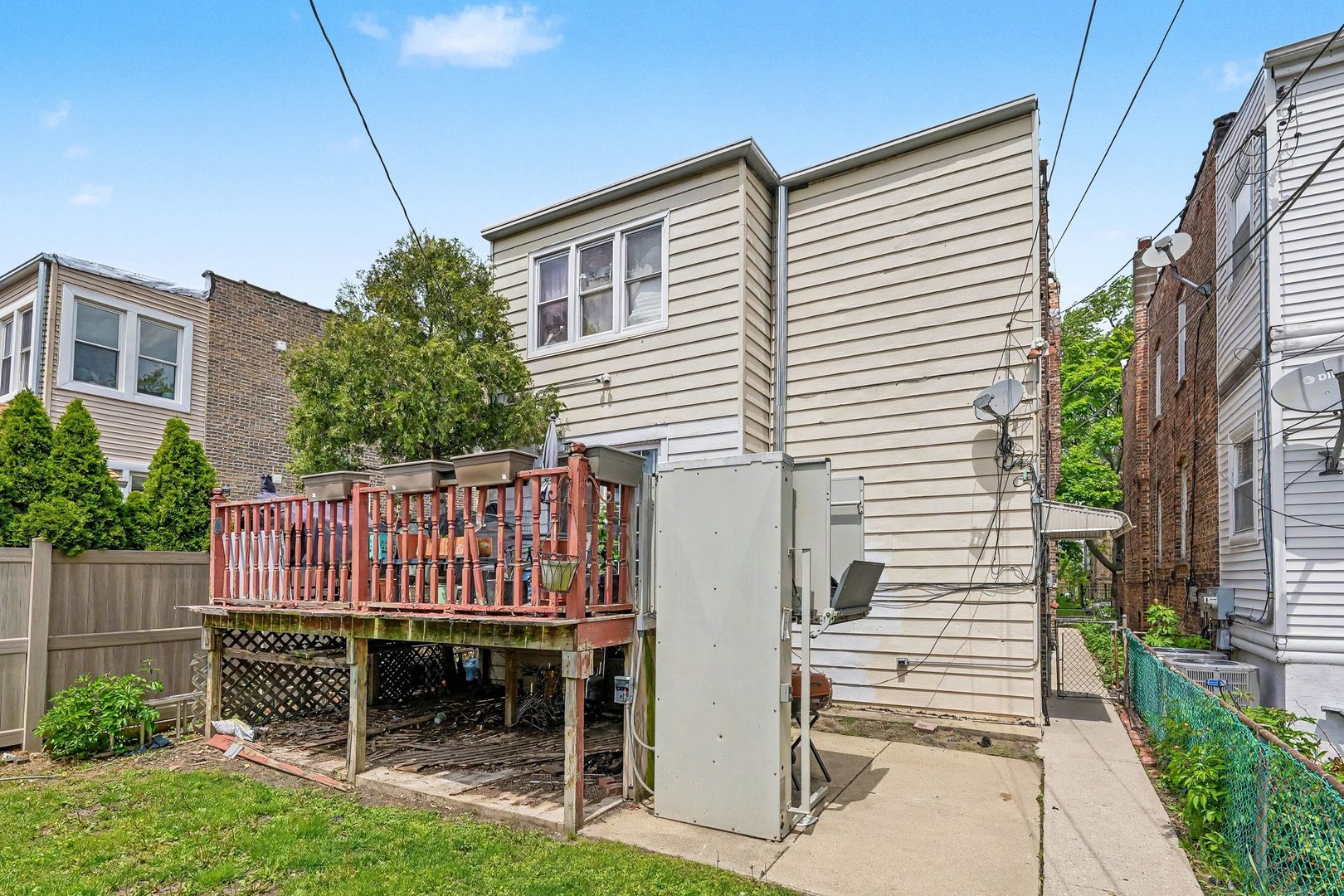5005 W Altgeld Street, Chicago, IL 60639