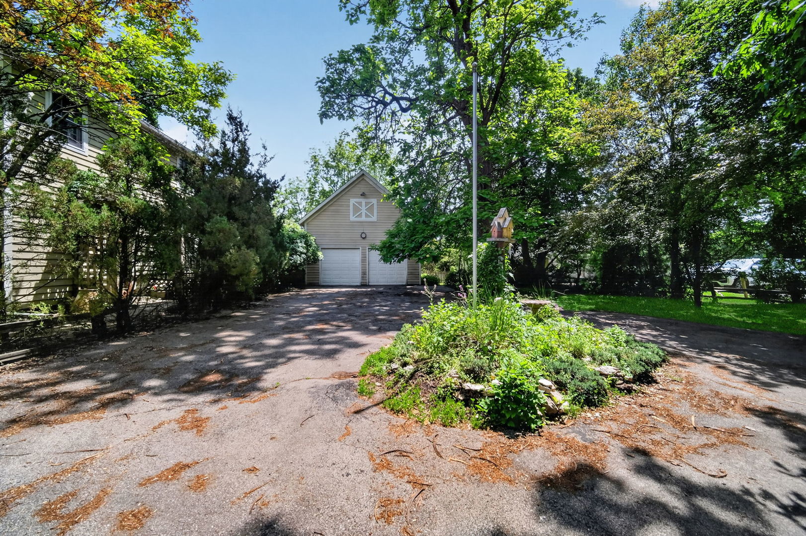 36W927 Red Gate Road, St. Charles, IL 60175
