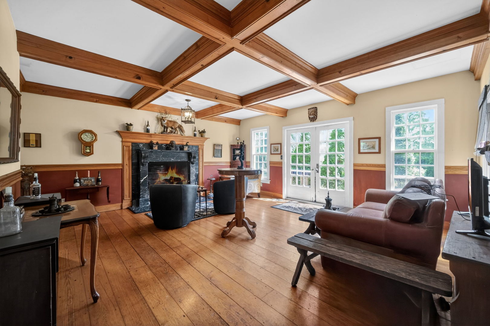 36W927 Red Gate Road, St. Charles, IL 60175