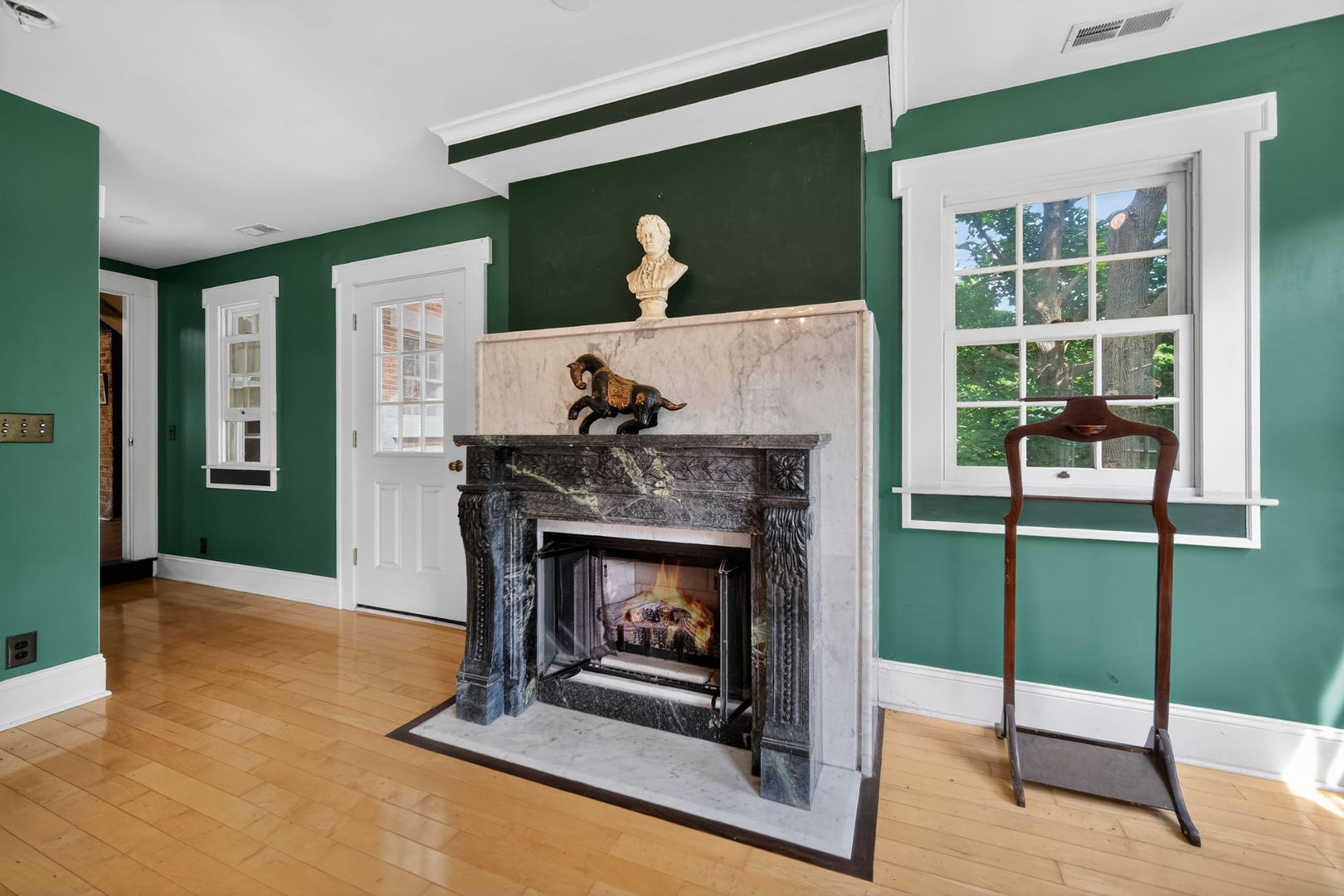 36W927 Red Gate Road, St. Charles, IL 60175