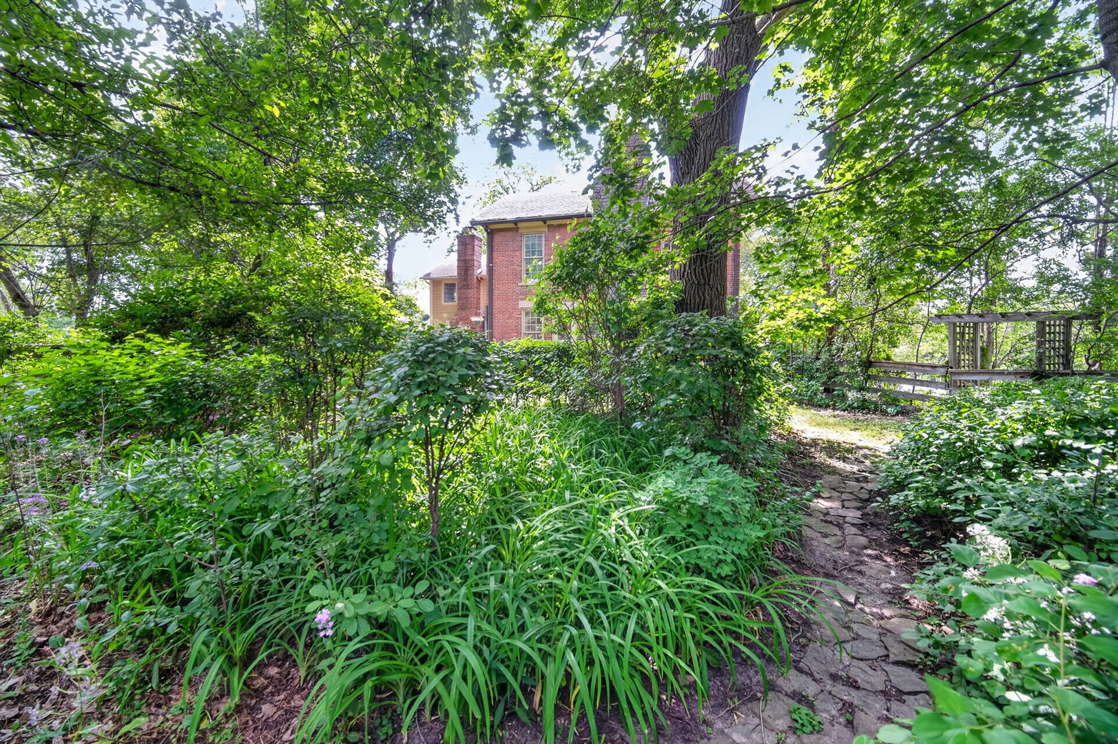 36W927 Red Gate Road, St. Charles, IL 60175