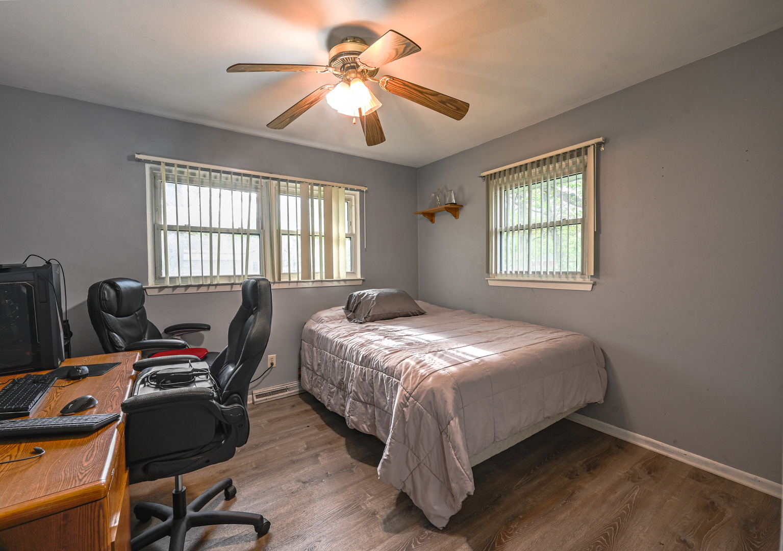707 Kirkwood Avenue, Winthrop Harbor, IL 60096